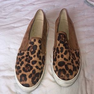 Leopard slip on shoes🤎